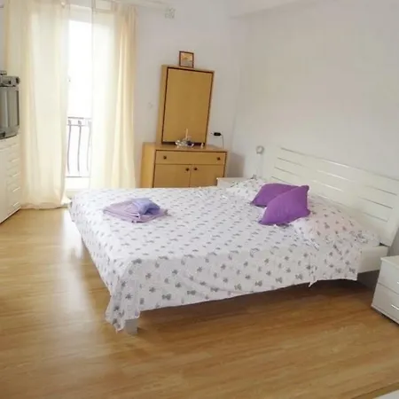 Holiday 16850 Holiday home *